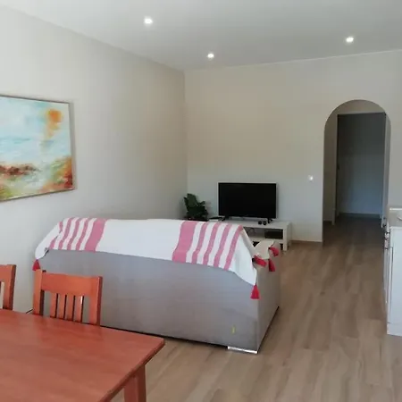 Laranja Apartment *